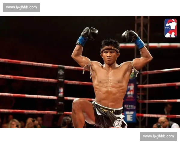 孔令峰迎战播求的巅峰对决揭示中泰搏击时代变迁与荣耀之路