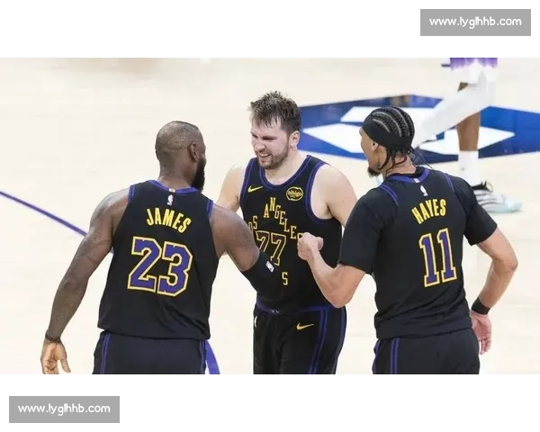 湖人对决猛龙末节风云突变巨星接管比赛胜负悬念到最后一刻才揭晓